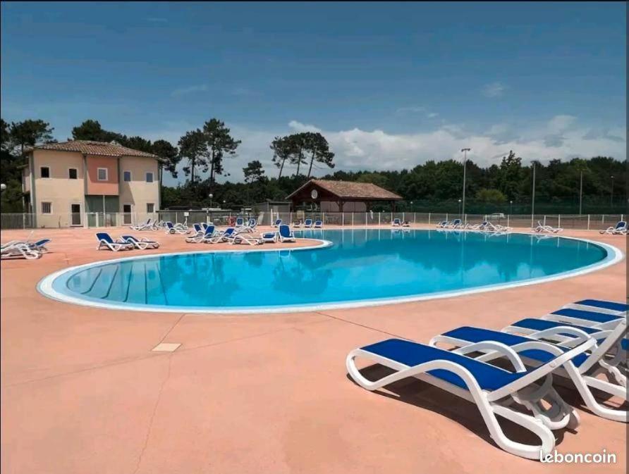 Patrimoine Et Immobilier Villas Du Lac Сустон Экстерьер фото
